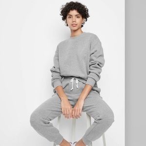 Wild Fable Women's Cropped Sweatshirt Heather Gray Crop Sweatshirt Medium